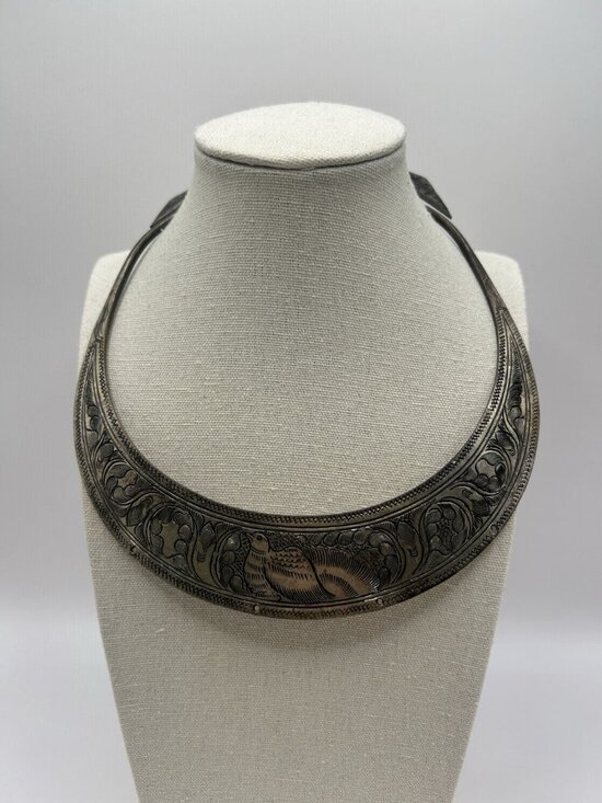 Unbranded Jewelry - Vintage Tribal Ceremonial Etched Collar Necklace Bird Motif Silver Tone Boho